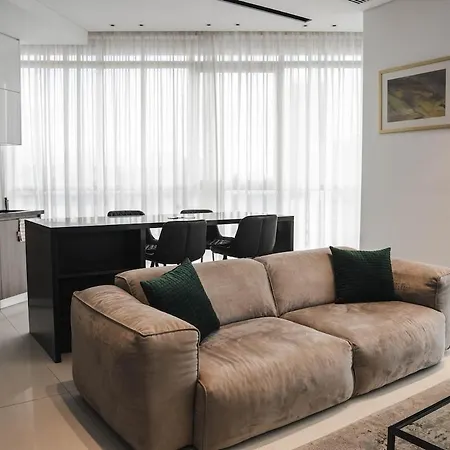 Apartment 360 Luxury One Bedroom *