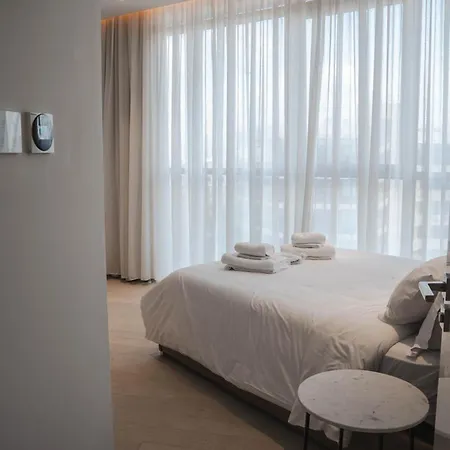 360 Luxury One Bedroom Apartmán *